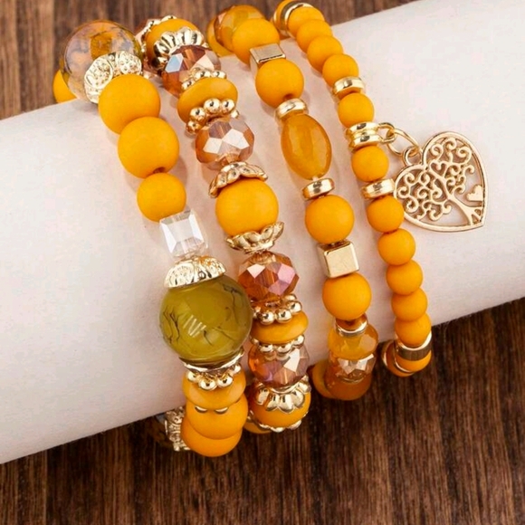 A009 /9 Colors/ Elegant Beaded Bracelet Set With Heart Charm - Picture 5 of 16